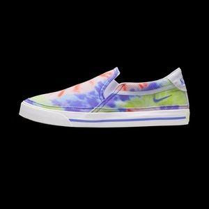 Women’s Nike Court Legacy Slip-On 9.5